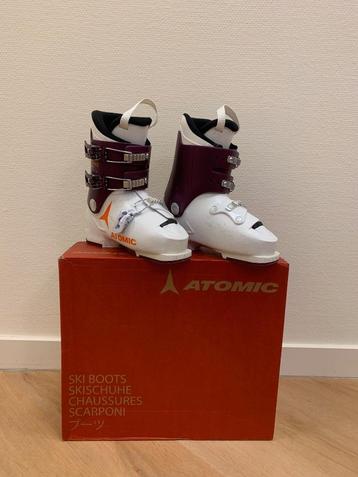 Atomic Hawx Girl 3 kinder skischoen maat 36/37 (mp 23/23,5). beschikbaar voor biedingen