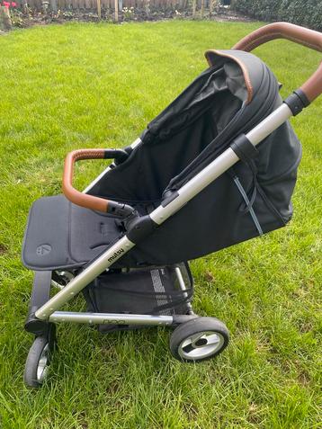 Mutsy Nexo buggy + voetenzak & regenhoes beschikbaar voor biedingen