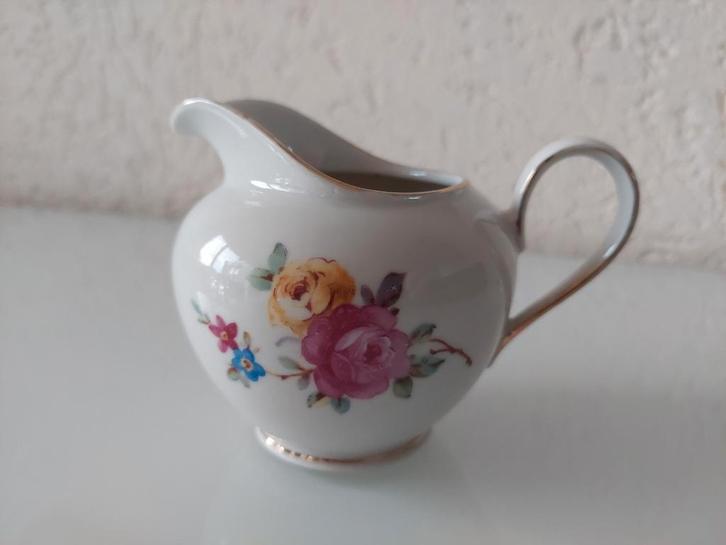 Kahla Melkkan met Bloemen, Huis en Inrichting, Keuken | Servies, Overige typen, Overige stijlen, Ophalen of Verzenden