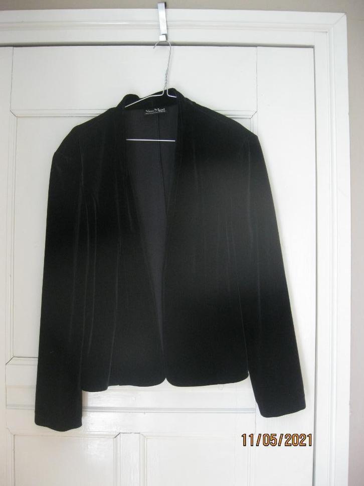 Vera Mont fluwelen jasje:mt 38, Kleding | Dames, Jasjes, Kostuums en Pakken, Zo goed als nieuw, Jasje, Maat 38/40 (M), Zwart, Ophalen of Verzenden