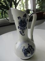 Delfts blauw vaasje, Huis en Inrichting, Woonaccessoires | Vazen, Blauw, Aardewerk of Porselein, Ophalen of Verzenden, Zo goed als nieuw