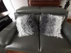 kussens, Huis en Inrichting, Woonaccessoires | Kussens, Ophalen of Verzenden, Zo goed als nieuw, Grijs, Vierkant