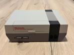 Nintendo NES (PAL) – Compleet | Originele accessoires |, Ophalen of Verzenden, Gebruikt, Met 2 controllers, Met zapper/pistool