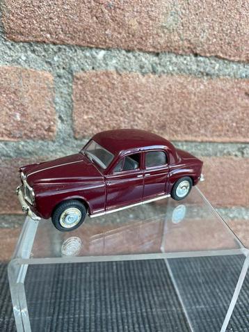 1:43 VANGUARDS ROVER P4 beschikbaar voor biedingen