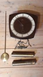 Mooie goedwerkende klok Wuba NU: € 25,00, Ophalen, Zo goed als nieuw, Wandklok