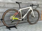 Specialized Crux Pro, 49 cm, Sram Force XPLR, 28 inch, Carbon, 10 tot 15 versnellingen, 49 tot 53 cm