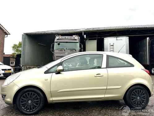 Opel Corsa 1.4-16V 90pk automaat enjoy - 53dkm nap - airco -, Auto diversen, Schadeauto's, Opel, Automaat, Benzine, Hatchback