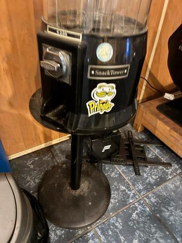 Snack Tower pringels  Automaat beschikbaar voor biedingen