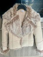 Jasje met imitatie bont - Maat 38, Ophalen of Verzenden, Zo goed als nieuw, Maat 38/40 (M), Beige