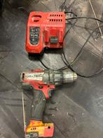 Milwaukee Accu schroefmachine incl lader, Ophalen of Verzenden, Gebruikt, Boormachine, Variabele snelheid
