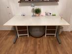 IKEA Bureau - Verstelbaar, Huis en Inrichting, Ophalen of Verzenden, In hoogte verstelbaar, Gebruikt, Bureau