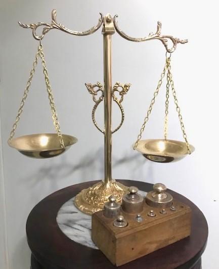 Weegschaal Apotheker met 8 gewichten in blok Antiek✨😍🤗👌, Antiek en Kunst, Antiek | Koper en Brons, Brons, Ophalen of Verzenden