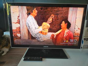 Samsung TV 32 inch full HD beschikbaar voor biedingen