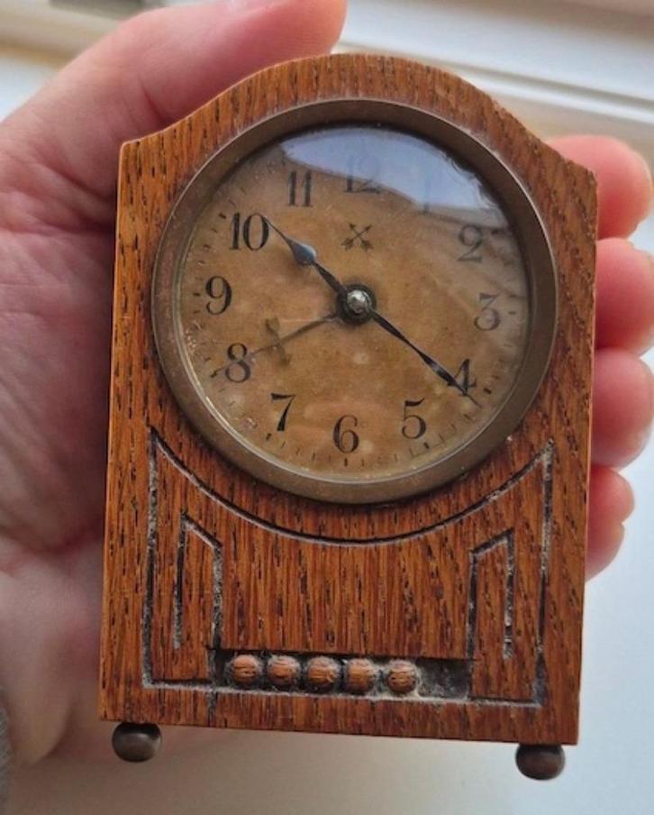 Prachtige ART DECO miniatuur wekker reisklok., Antiek en Kunst, Antiek | Klokken, Ophalen of Verzenden