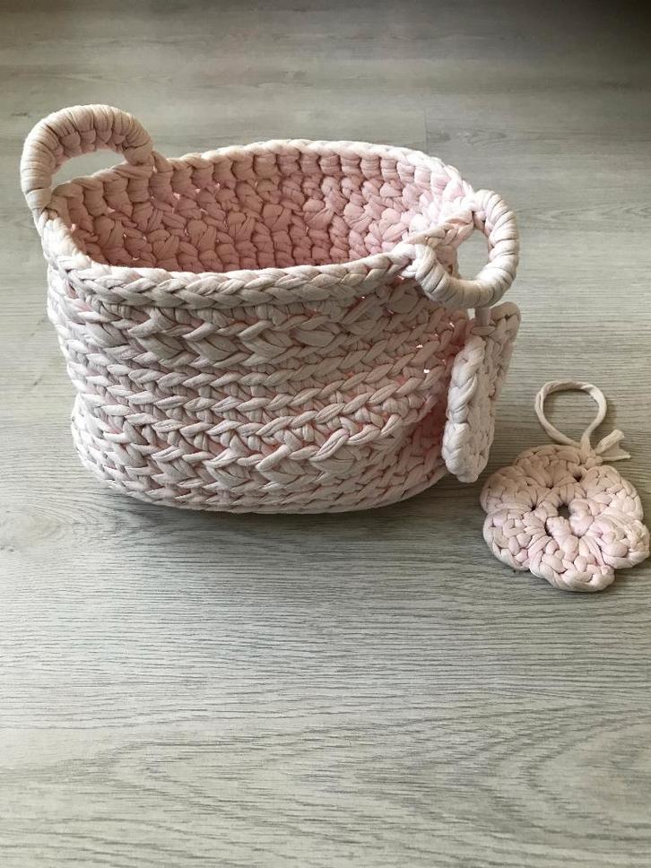 grof gehaakt luier / frutselmandje, Kinderen en Baby's, Kinderkamer | Inrichting en Decoratie, Gebruikt, Overige typen, Ophalen of Verzenden