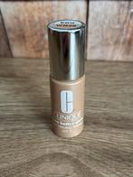 Clinique Even Better Glow WN 48, Sieraden, Tassen en Uiterlijk, Uiterlijk | Cosmetica en Make-up, Ophalen of Verzenden, Zo goed als nieuw