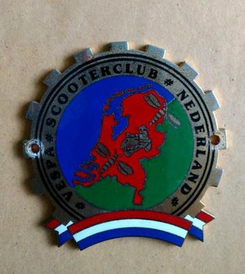 Originele club badge VSN Vespa Scooterclub Nederland  beschikbaar voor biedingen