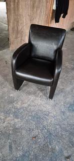 Stoelen, Huis en Inrichting, Ophalen, Kunststof, Gebruikt, Bruin