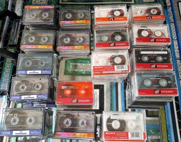  112  CASETTEBANDJES (TDK & SONY) beschikbaar voor biedingen