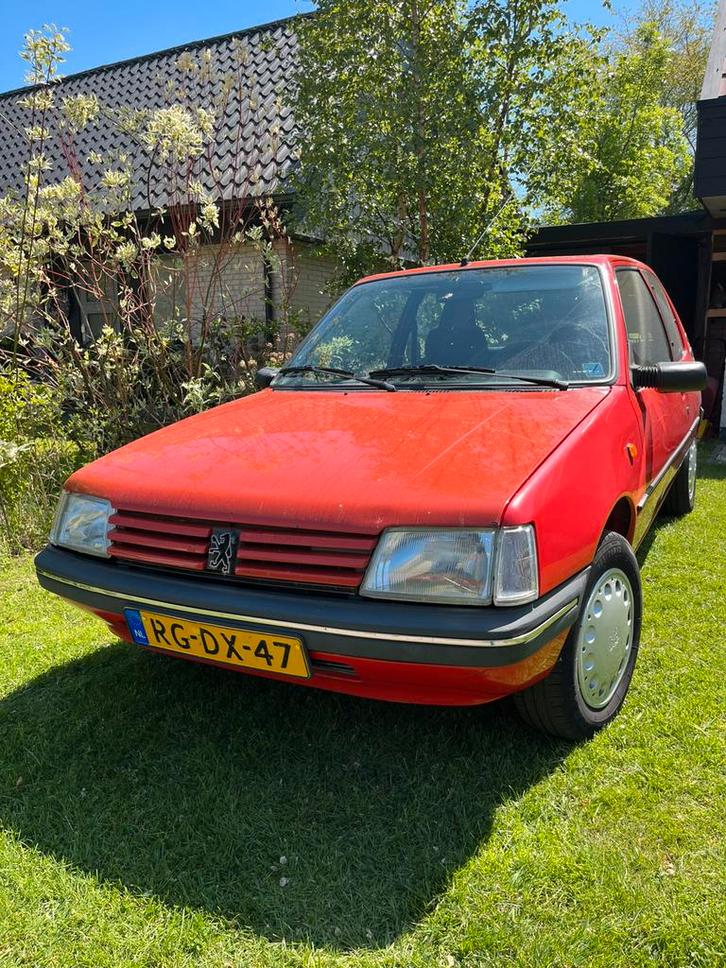 Peugeot 205 1.4 Generation 1997 Rood, Auto's, Peugeot, Particulier, Centrale vergrendeling, Elektrische ramen, Trekhaak, Benzine