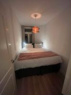 Dekbed & twee sets dekbedovertrek, Huis en Inrichting, Slaapkamer | Beddengoed, Wit, Tweepersoons, Ophalen of Verzenden, Deken of Dekbed