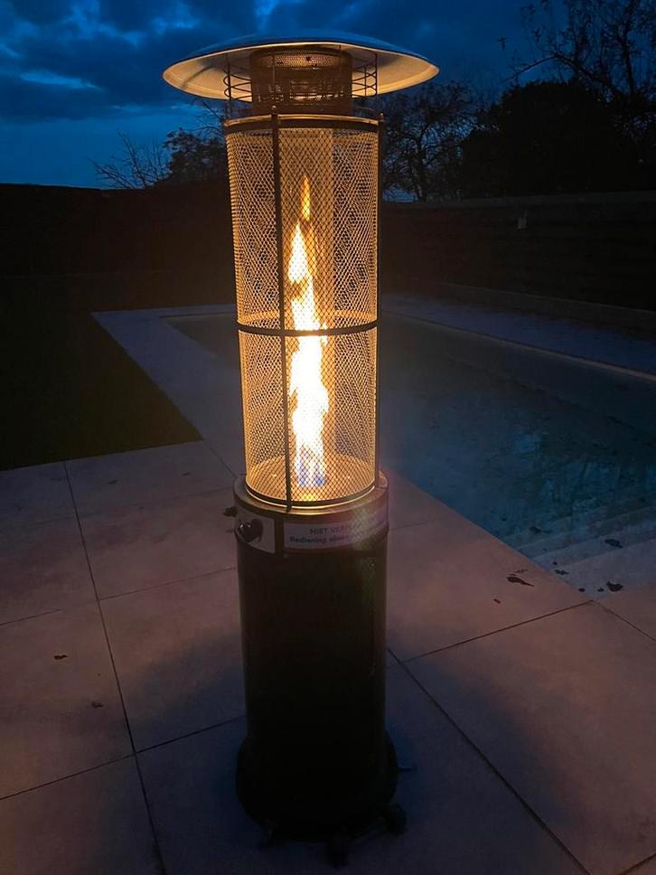 Te huur!! Flameheaters flame gas heater tuin verwarming, Tuin en Terras, Tuinhaarden, Zo goed als nieuw, Ophalen of Verzenden