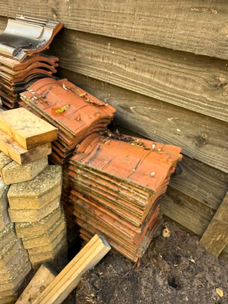 Gebruikte Dakpannen - zwarte Kleur, Doe-het-zelf en Verbouw, Dakpannen en Dakbedekking, Gebruikt, Dakpannen, Steen of Klei, Rood