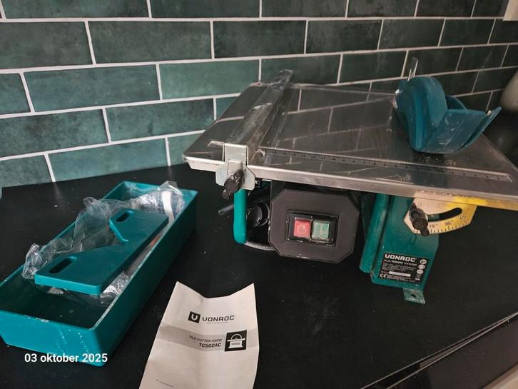 Vonroc Tegelzaag TC502AC, Doe-het-zelf en Verbouw, Gereedschap | Zaagmachines, Zo goed als nieuw, Cirkelzaag, Minder dan 600 watt