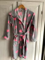 HEMA badjas maat 146 / 152 grijs met roze hartjes ZGAN, Ophalen of Verzenden, Zo goed als nieuw, Hema, Meisje