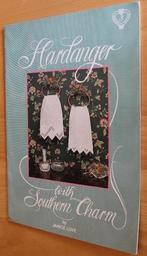 Hardanger with southern charm - 102063/4, Boeken, Ophalen of Verzenden, Zo goed als nieuw, Breien en Haken