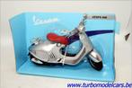 Vespa 946 Zilverkleurig 1/12 New Ray, Ophalen of Verzenden, Nieuw, 1:9 t/m 1:12, Motor