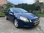 Volvo V60 1.6 D2 Ocean Race, Navi, PDC, Xenon Nette auto!, Auto's, Voorwielaandrijving, Euro 5, Gebruikt, 4 cilinders