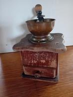 Ouderwetse houten koffiemolen met lade 15cm, Antiek en Kunst, Antiek | Keukenbenodigdheden, Ophalen of Verzenden