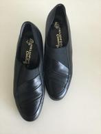 HELIOFORM ZWARTE DAMESSCHOENEN MT 41 MET BLOKHAK ALS NIEUW, Schoenen met lage hakken, Zwart, Ophalen of Verzenden, Zo goed als nieuw