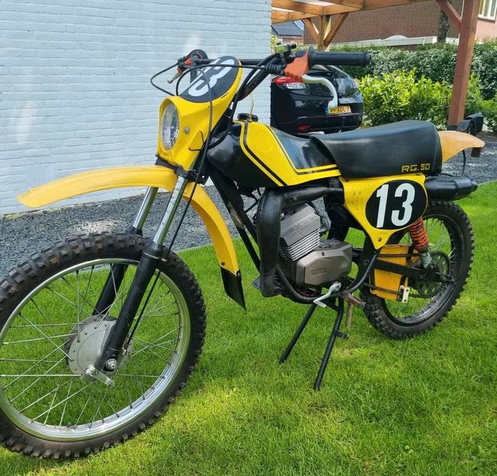 Intramotor gloria rg50 met minarelli p6 6bak enduro 50cc, Fietsen en Brommers, Brommers | Oldtimers, Overige merken, Ophalen of Verzenden