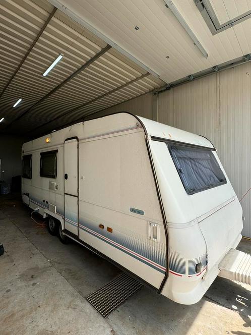 Adria Forma caravan – 1993, Caravans en Kamperen, Caravans, Particulier, Treinzit, Adria, Douche, Ophalen of Verzenden