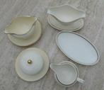 Regout en Mosa Servies Room Wit met Gouden Biesjes, Antiek en Kunst, Ophalen of Verzenden