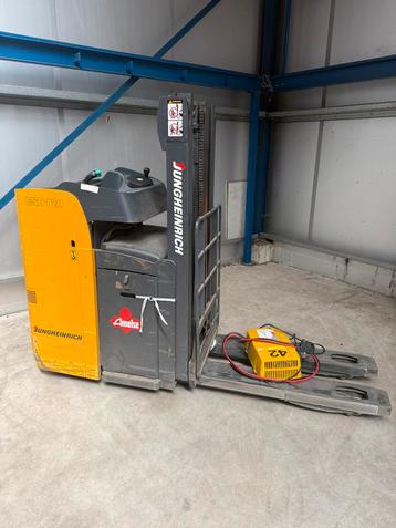 Jungheinrich ESD 120 Elektrische Stapelaar met Lader beschikbaar voor biedingen