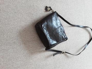 Leren Schoudertasje - Stijlvol & Praktisch beschikbaar voor biedingen