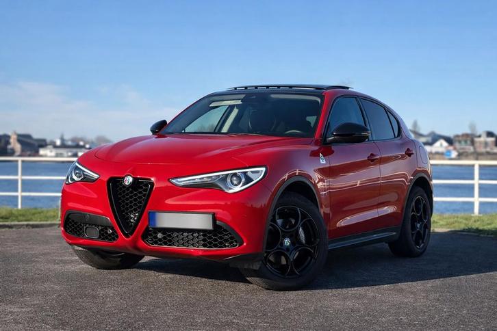 Alfa Romeo Stelvio 310pk Squadra, Auto's, Alfa Romeo, Particulier, Stelvio, 4x4, ABS, Achteruitrijcamera, Adaptive Cruise Control