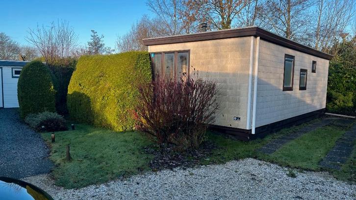Chalet op Yn e Lyte Grou te koop, Caravans en Kamperen, Stacaravans, tot en met 3, Ophalen of Verzenden