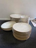 Crème set borden, Ophalen of Verzenden, Zo goed als nieuw, Overige stijlen, Bord(en)