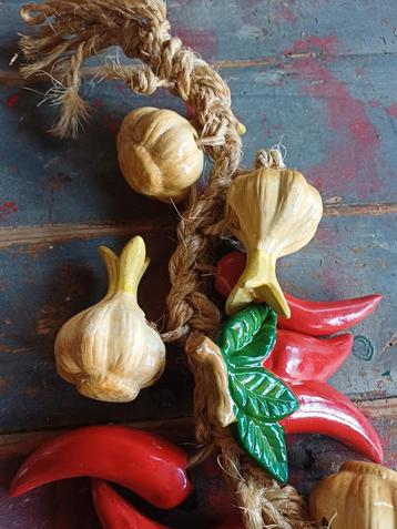 Oude Franse  Brocante Groentestreng keramiek knoflook peper  beschikbaar voor biedingen