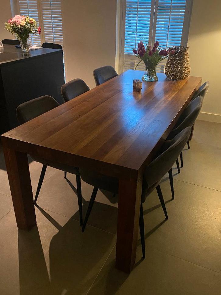 eettafel van massief walnotenhout, Huis en Inrichting, Tafels | Eettafels, Gebruikt, 50 tot 100 cm, 200 cm of meer, Vijf personen of meer