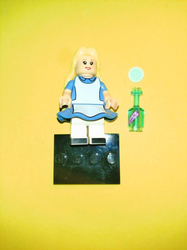 LEGO DISNEY CMF ALICE FIGUUR/POPPETJE, Kinderen en Baby's, Speelgoed | Duplo en Lego, Zo goed als nieuw, Lego, Losse stenen, Ophalen of Verzenden