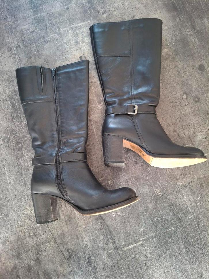 Jilsen Laarzen wijdte 44, Kleding | Dames, Schoenen, Gedragen, Hoge laarzen, Zwart, Ophalen of Verzenden