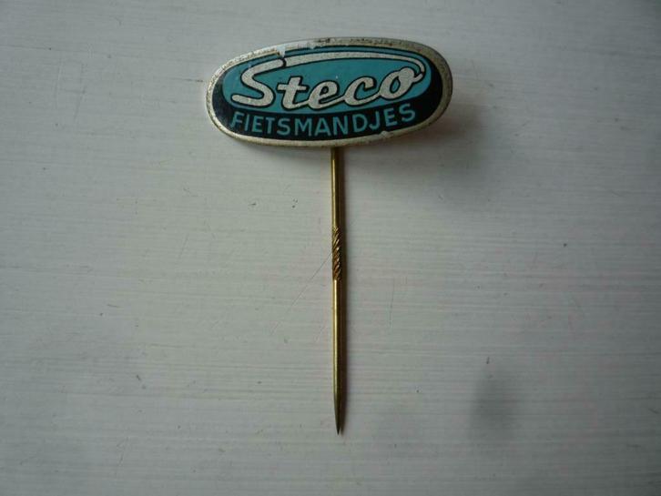Steco Fietsenmandjes Rijwielen Stroe Blikken Speldje Speld, Verzamelen, Speldjes, Pins en Buttons, Gebruikt, Speldje of Pin, Merk