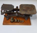Antieke balansweegschaal 5 kg, met 8 messing gewichten, Antiek en Kunst, Antiek | Gereedschap en Instrumenten, Ophalen of Verzenden