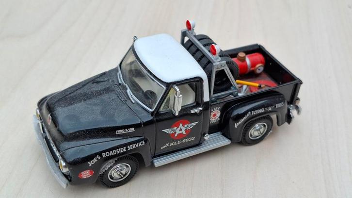 Ford F-100 Joe's Roadside Service Modelauto, Hobby en Vrije tijd, Modelauto's | 1:43, Gebruikt, Auto, Matchbox, Ophalen of Verzenden
