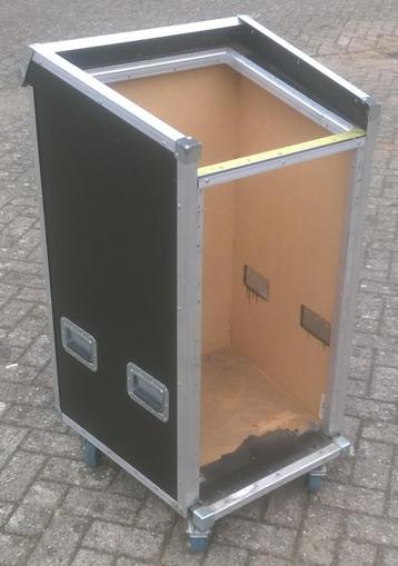 Mixer-rack op wielen 19 inch 20HE beschikbaar voor biedingen